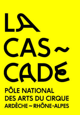 la-cascade-poles-nationaux-des-arts-du-cirque-48348231.jpg